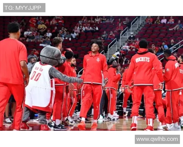 新一代空砍达人卡梅隆托马斯高效砍下33分9助攻仍难救主